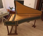 Clavicémbalo (más pequeño y mucho más ligero que un piano) x 1, Patas x 1