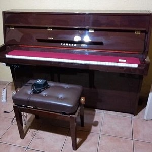 Piano de pared Yamaha B1