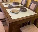 Mesa alta de salon de Madera y Cristal x 1, mesa pequeña salon x 1